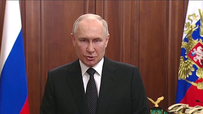 Vladimir Putin prisľúbil odpoveď na „teroristický útok“ na Krymský most