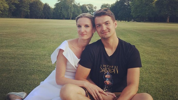 Adela Banášová a Viktor Vincze sú manželia.