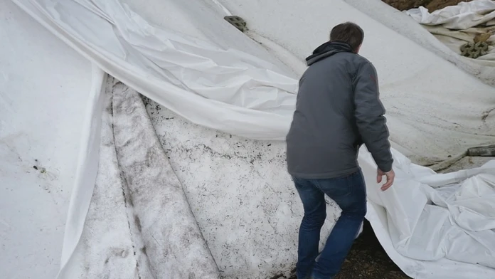 V Tatrách zachránili 60 percent vlaňajšieho snehu.