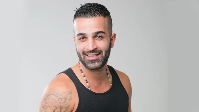 Farma 5, Reza Givili