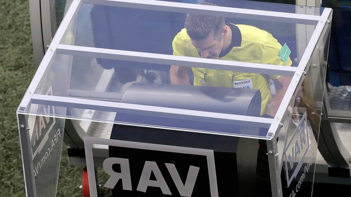 VAR - videorozhodca.