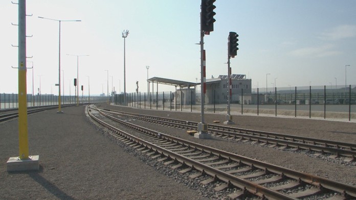 Železničný terminál pre automobilku Jaguar v Dražovciach.