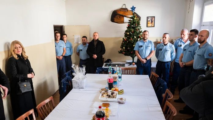 Prezidentka Čaputová navštívila železničiarov, hasičov a vodárenských pracovníkov
