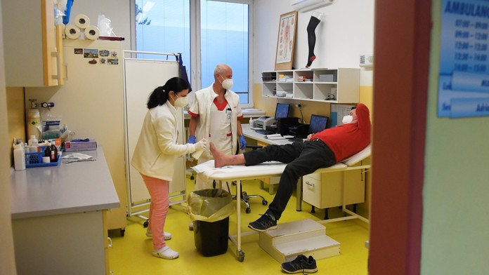 Aj keď to premiér vyhlásil ako hotovú vec, poplatkom u lekárov ešte definitívne neodzvonilo