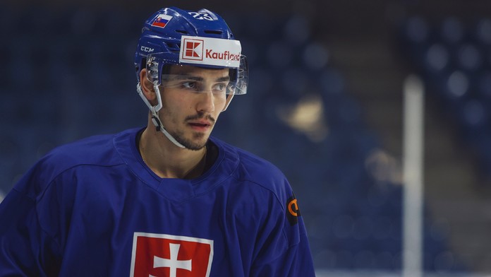 Slovenský hokejista Marek Valach, ktorý sa pripojil k reprezentácii počas Nemeckého pohára.