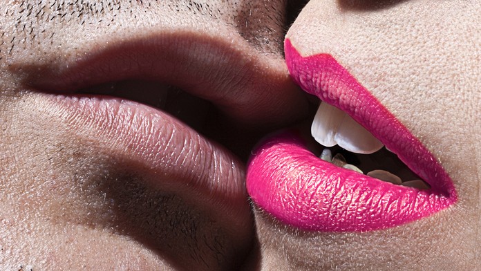 Bozk muža a ženy - ilustračná snímka