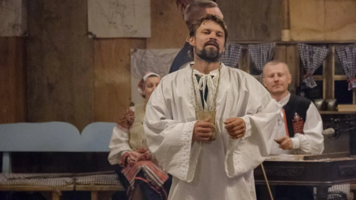 Folklórny večer pre farmárov
