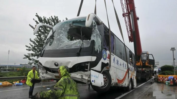 Havarovaný autobus.