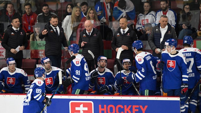 Na súpiske Slovenska zatiaľ chýba trojica hráčov. V hre je stále príchod posíl zo zámoria