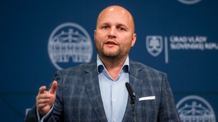 Naď: Ak by sme Ukrajine dali stíhačky, neboli by sme v NATO prví