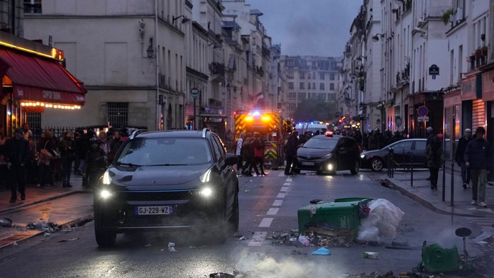 Francúzska Ústavná rada schválila kontroverznú dôchodkovú reformu