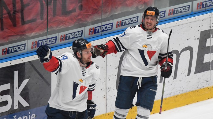 Posledný tím tabuľky zahodil samostatný nájazd a stratil šancu na body, Slovan upevnil post lídra