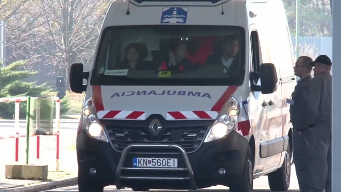 Tragédia v priemyselnom parku v Štúrove. Muža malo zasiahnuť 6-tisíc voltov