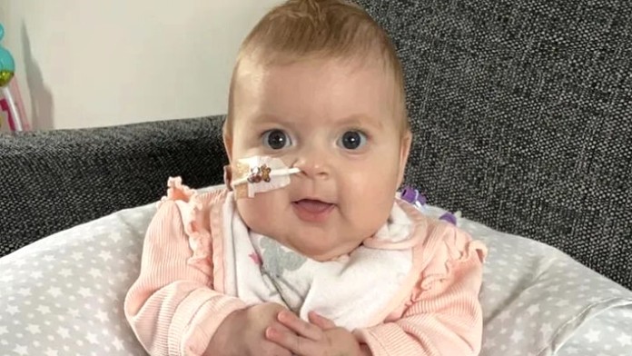 Dve deti zabil jej partner, tretie zomrelo na vzácnu chorobu. Iba tridsaťročná žena si prežila peklo