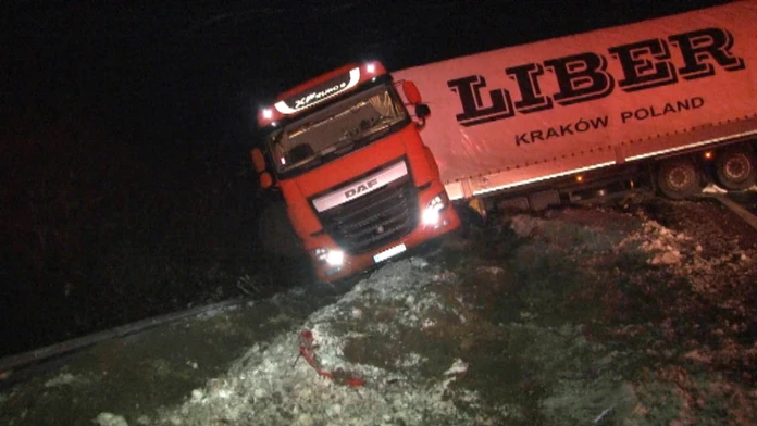 Najhoršie skončil poľský kamión s ukrajinským šoférom.