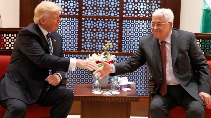 Mahmúd Abbás prijal Donalda Trumpa.