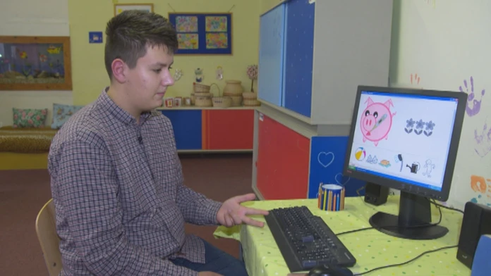 Ondrej Vrábel - iba 14-ročný vynálezca počítačovej hry pre postihnuté deti.
