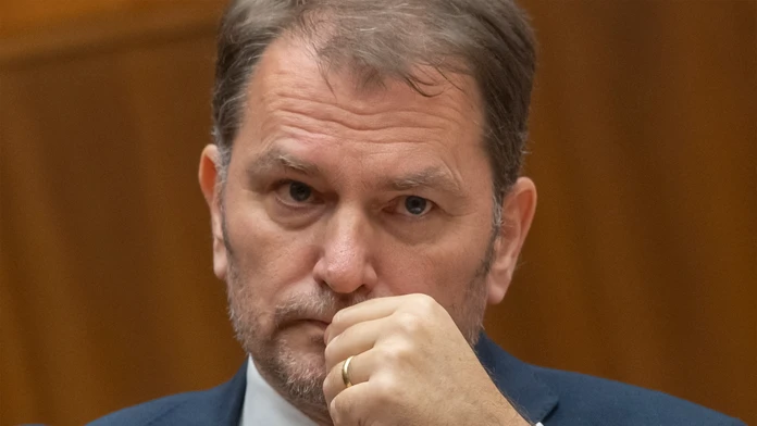 V OĽaNO tvrdia, že Matovič má mať dôkazy usvedčujúce Sulíka z korupcie