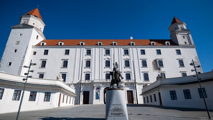 Na Bratislavskom hrade sa budúci týždeň stretnú prezidenti krajín B9