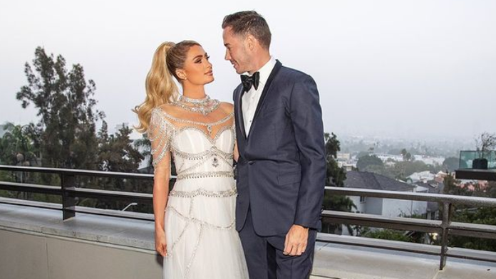 Paris Hilton sa vydala