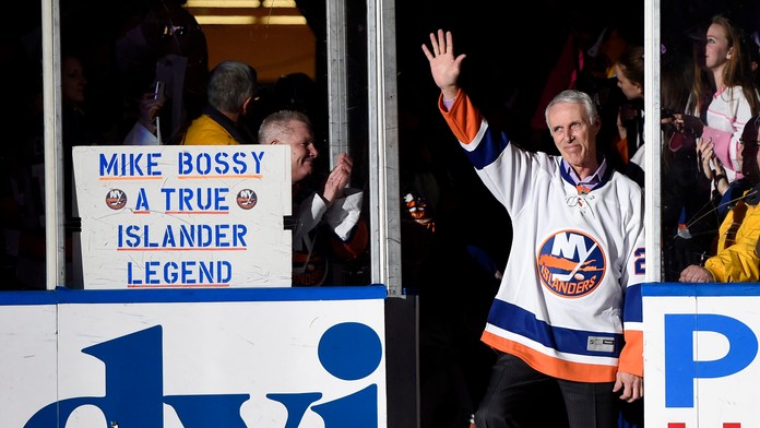 Vo veku 65 rokov zomrel legendárny hokejový útočník Mike Bossy