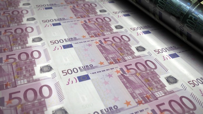 V Rakúsku začali vyplácať 500-eurový protiinflačný bonus. Dostane ho každý