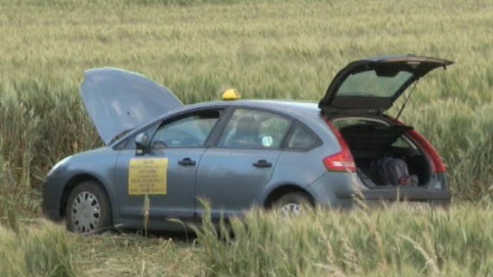 Policajti nahanali muza v taxiku.