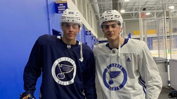 Slovenský talent zažiaril hneď na úvod kempu St. Louis Blues. Sólo zakončil chladnokrvným gólom