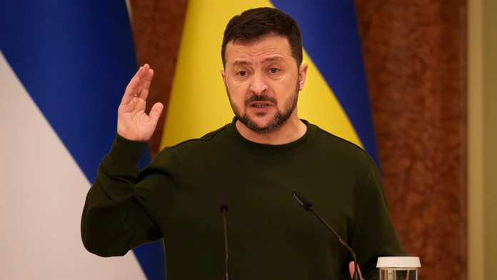 Zelenskyj aktuálne nevidí možnosť dosiahnutia dohody s Ruskom. Obáva sa, že Moskva by prímerie zneužila