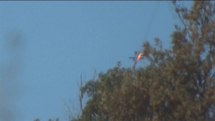 Zo stíhačky sa stihli katapultovať dvaja piloti