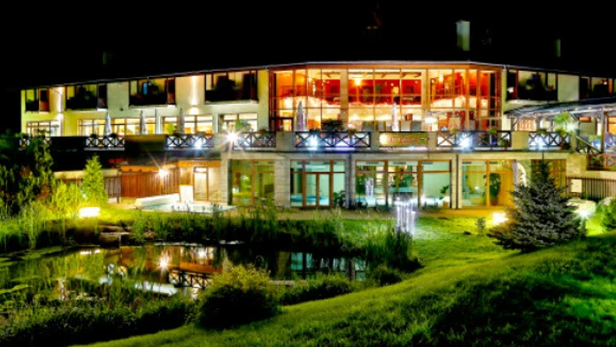 Pohľad na hotel International****