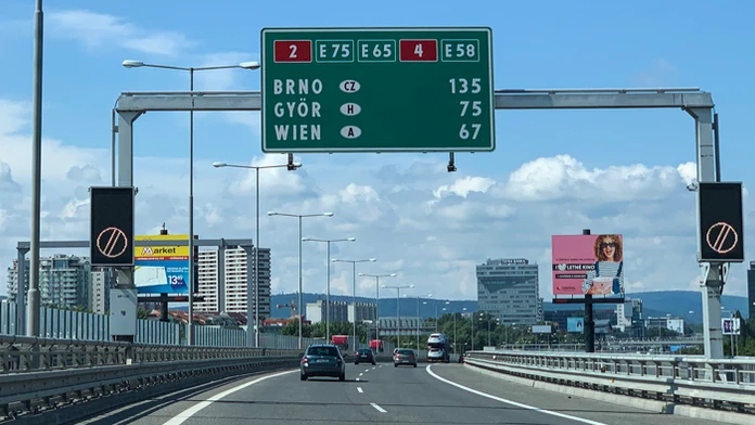 Diaľnica D1 v Bratislave.