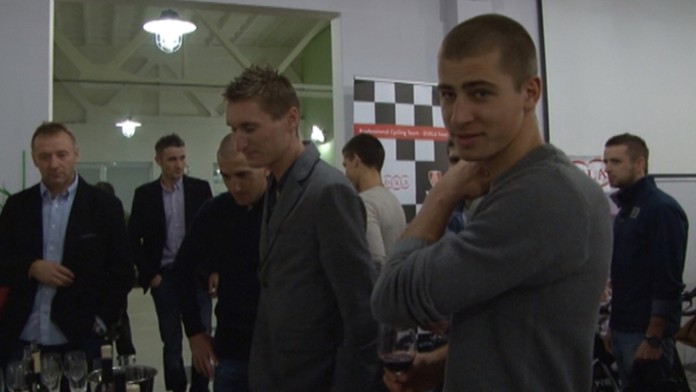 Peter Sagan na archívnej snímke, keď navštívil školu kde chodil.