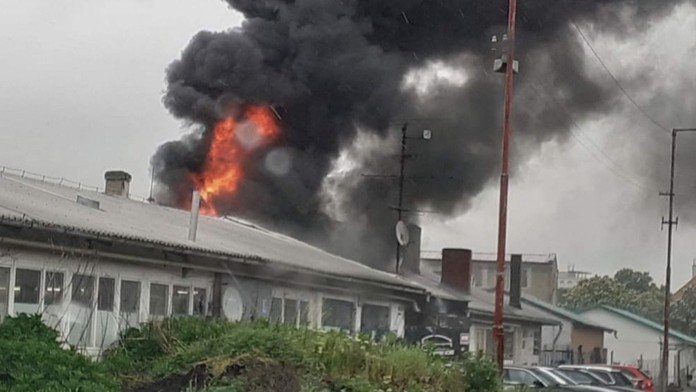 V levickej autodielni vybuchol ohrievač