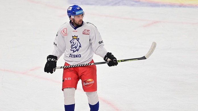 Český útočník nečakane odcestoval z MS. Bitka v kabíne za tým údajne nie je, dôvod má byť vážnejší