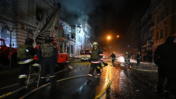 Rusi podnikli ďalšiu vlnu útokov. Ukrajinci hlásia, že zostrelili 21 zo 49 dronov