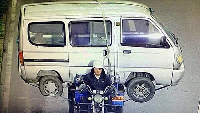 27D9DBC000000578-0-image-a-1_1429776627490.jpg