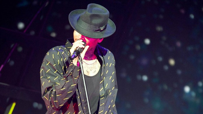 Na farmárov čaká množstvo (zatiaľ prázdnych) hospodárskych budov