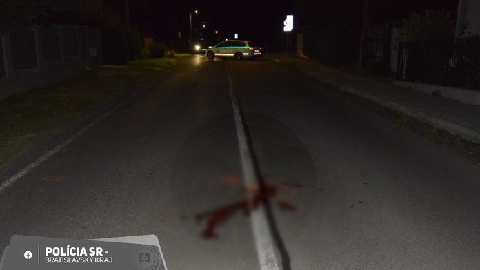 Nočná jazda na kolobežke sa skončila tragédiou