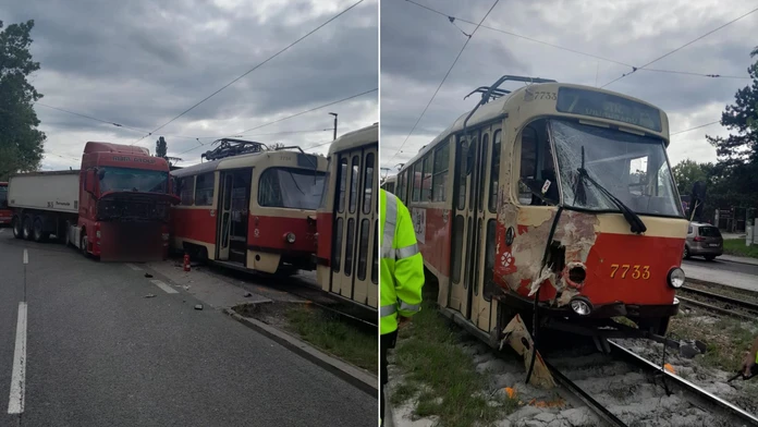 Kamión sa zrazil s električkou.