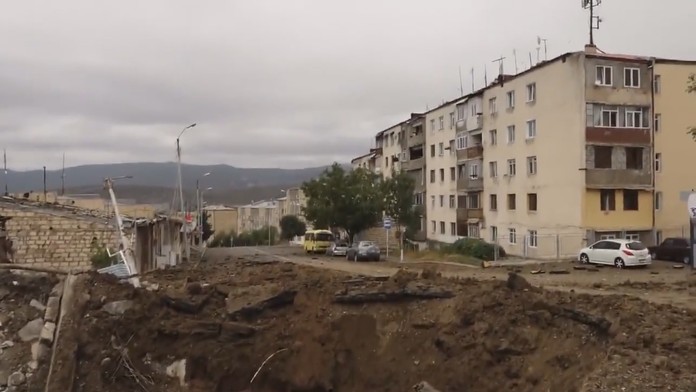 Petra Kvitová a jej víťazné gesto po postupe do semifinále RG.