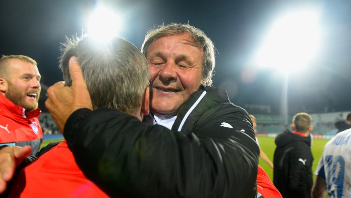 Slovensko postúpilo na EURO 2016