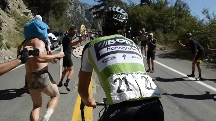 Peter Sagan predviedol počas 5. etapy na Okolo kalifornie svoj obľúbený trik.