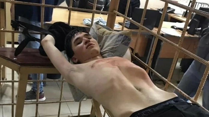 Zadržaný útočník, ktorý strieľal na škole v Kazani