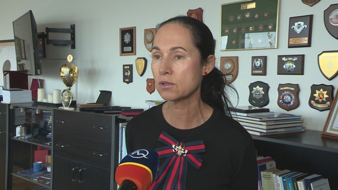 Krv presakovala cez dcere.