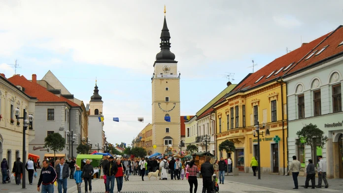 Mestská veža na Trojičnom námestí v Trnave.