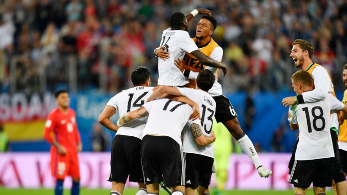 Nemci zdolali vo finále Čile a získali trofej, rozhodol gól Stindla