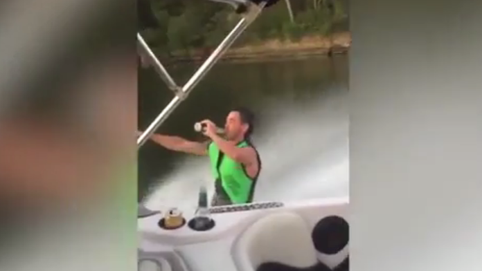 Mladík nedopadol vôbec dobre.