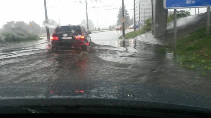 Žilina pod vodou po prietrži mračien