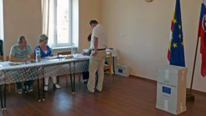 t_140524_js_VolbySimon04154105.jpg